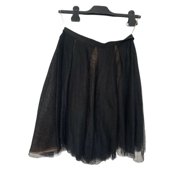 Elegant Black Women's Skirt - Picture 1 of 7